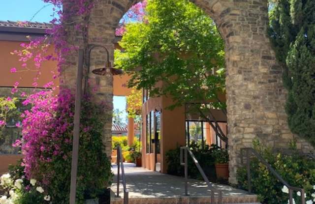 Gorgeous Monte Merano Condo for rent photos photos