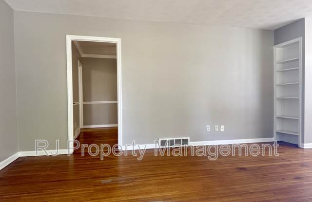 4013 Martindale Ave Gallery 3