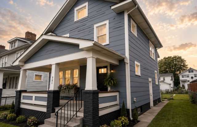 COMING SOON 281 N. Ogden 3 beds|2 bath|$1575 rent photos photos