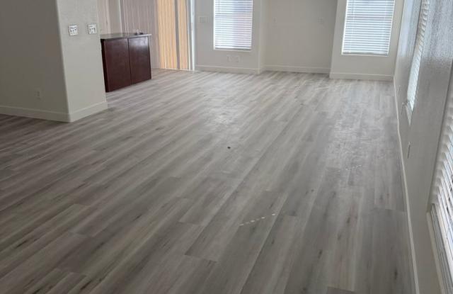 5-bedroom,2.5-bathroom house located in the desirable North Las Vegas. 89081 Gallery 4