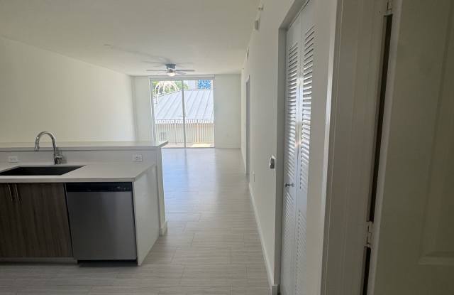 531 Northeast 39th Street photos photos