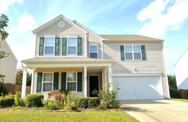 Spacious Wynston Subdivision Home with Loft, Screened Porch & Fenced Backyard Gallery 1