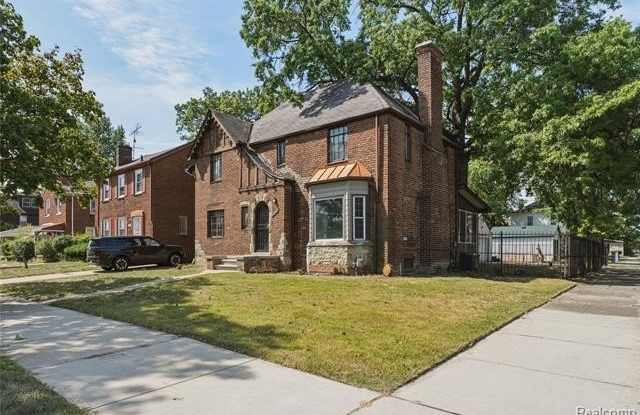 16661 Linwood Street Gallery 2