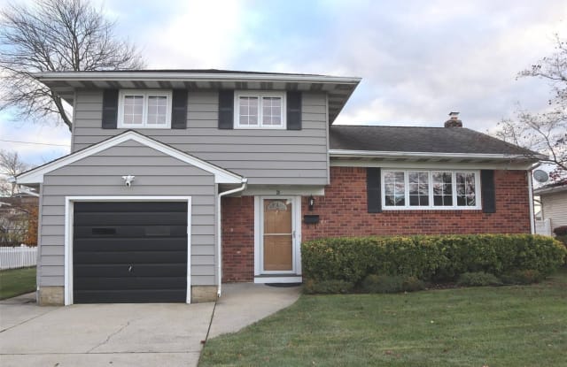26 Summit Street - 26 Summit Street, Hicksville, NY 11801