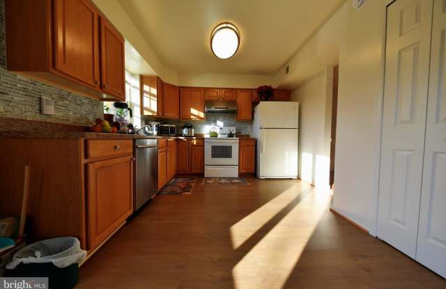 10742 CORDAGE WALK Gallery 4