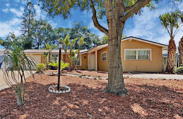 6323 GEORGIA AVENUE - 6323 Georgia Avenue, Bayshore Gardens, FL 34207