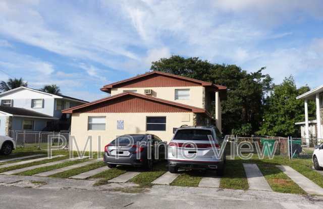 7331 NW 37th St - 7331 Northwest 37th Street, Davie, FL 33024