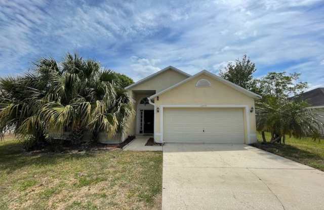 2695 Cobblestone Forest Cir W photos photos