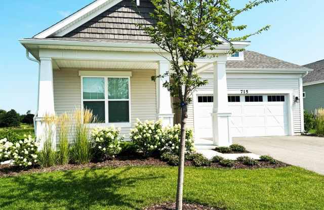 Newly Finished Oswego Home | Water & Golf Course Views | 3 Bed / 2 Bath photos photos