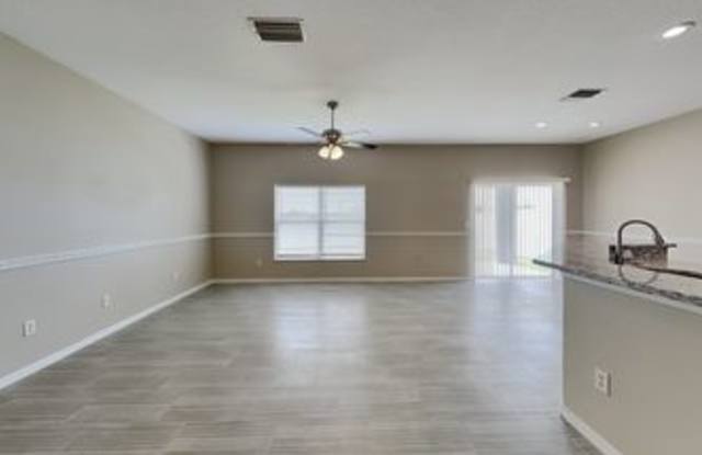 1627 Emerald Hill Way Gallery 2