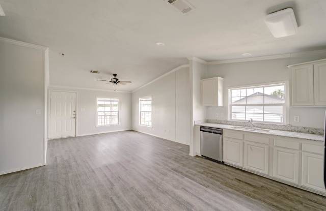 102 Rolling Glen Gallery 2