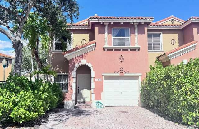 15245 SW 30th Ter photos photos