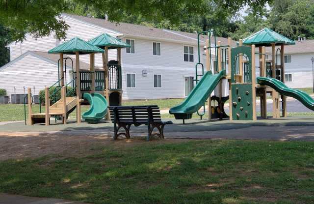 Westwood Village - 748 Westwood Boulevard Northwest, Roanoke, VA 24017