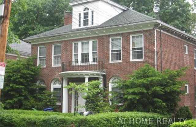 Charming Unit with Laundry in Unit and Parking Included. Professionally Managed - 47 Algonquin Road, Newton, MA 02467 Charming Unit with Laundry in Unit and Parking Included. Professionally Managed - 47 Algonquin Road, Newton, MA 02467