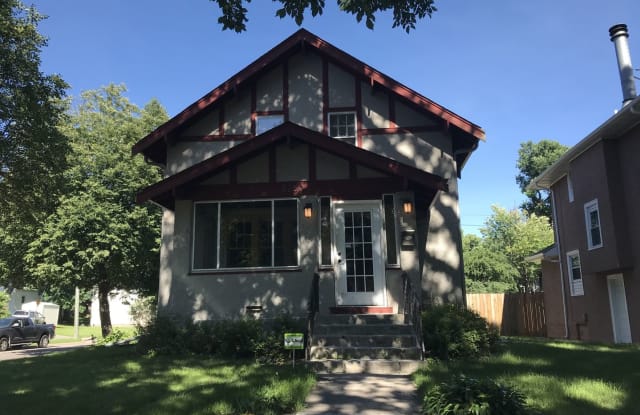 3250 Humboldt Ave N - 3250 Humboldt Avenue North, Minneapolis, MN 55412