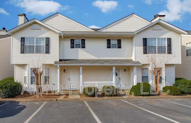 8 Hayfield Ln - 8 Hayfield Lane, Greer, SC 29650