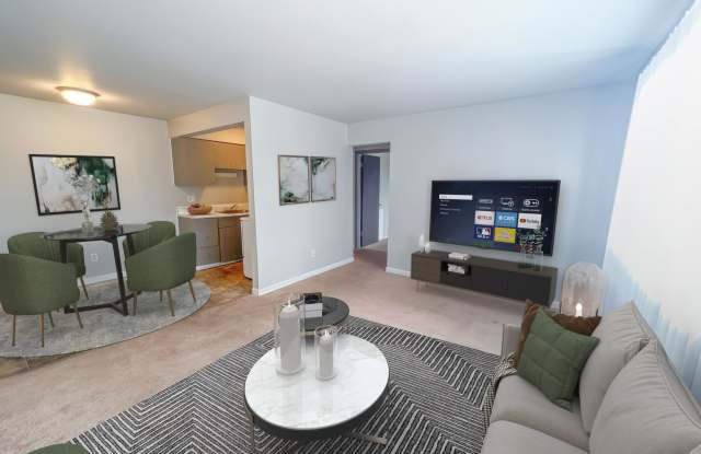 Stacey Ann Apartments Gallery 2