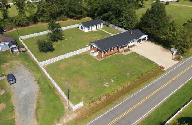 695 Old Route 22 Gallery 2