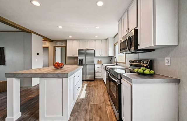 1029 Spring Azure Dr photos photos