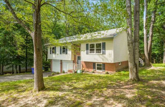 1703 Sherwood Drive Gallery 2