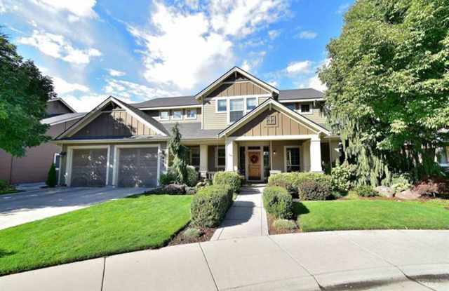 "Luxury Living: Stunning home with marble counter tops  Fireplace!" - 475 South Thornwood Drive, Meridian, ID 83642