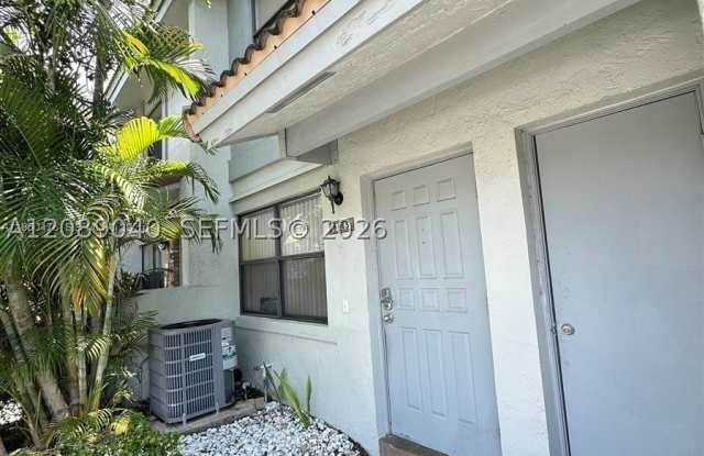 9865 riverside dr Gallery 2