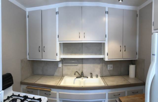 Prime Location! 2 Bedroom Apartment with Large Private Patio! In Unit Washer & Dryer! Gated Community! Walking Distance from the Heart of North Park! Gallery 2