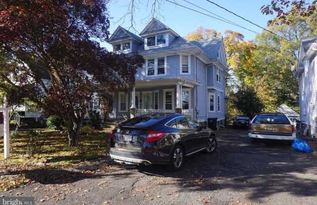 16 LAWRENCEVILLE PENNINGTON ROAD photos photos