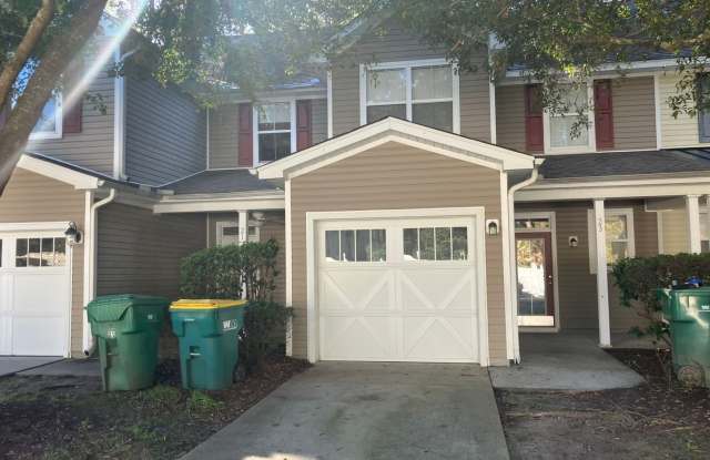 3BR / 2.5 BA At Bluffton Park photos photos