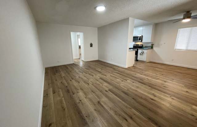 20353 Saticoy St. photos photos