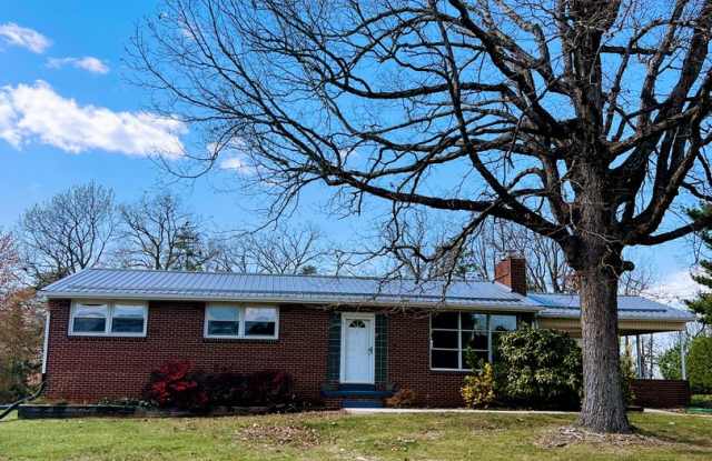 4 Bedroom Home in Campbell County photos photos