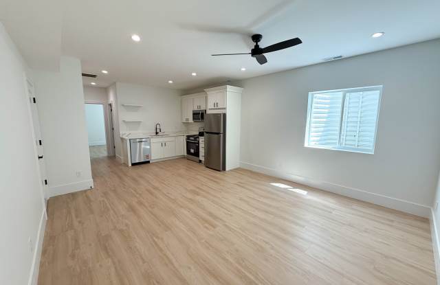 1448 Lexington Avenue - B Gallery 1