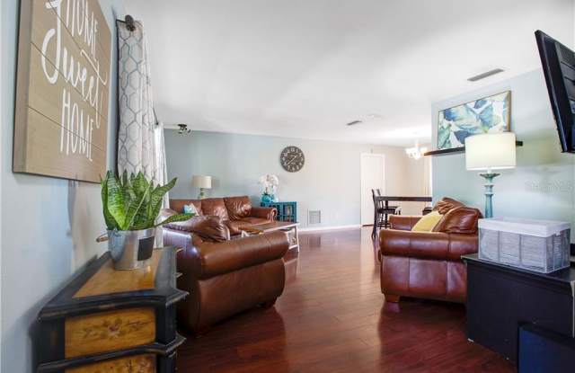 4928 CASABA PLACE Gallery 4