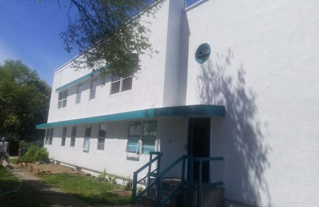 Sunset Blvd 7 Unit Gallery 1
