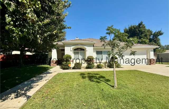 Gated 3 Bed/2 Bath Split Wing SW Bakersfield Home w/ RBP & Deposit Alternative Option photos photos Gated 3 Bed/2 Bath Split Wing SW Bakersfield Home w/ RBP & Deposit Alternative Option photos photos