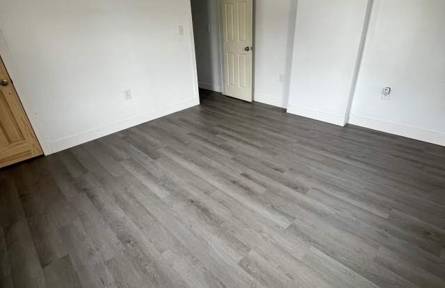 646 Braine Street - 648 photos photos