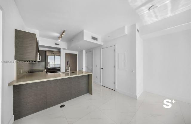 1080 Brickell Avenue photos photos
