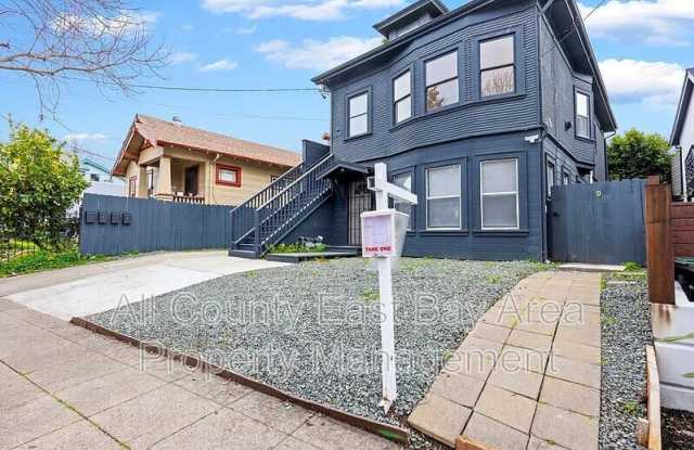 1015 47th St photos photos
