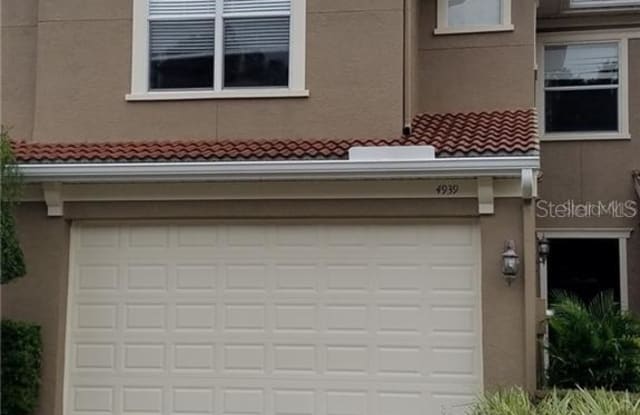 4939 ANNISTON CIRCLE - 4939 Anniston Circle, Tampa, FL 33647