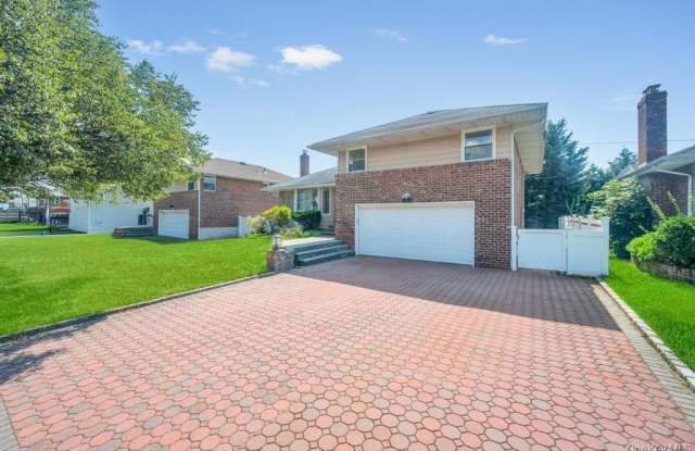 51 Bellwood Drive photos photos