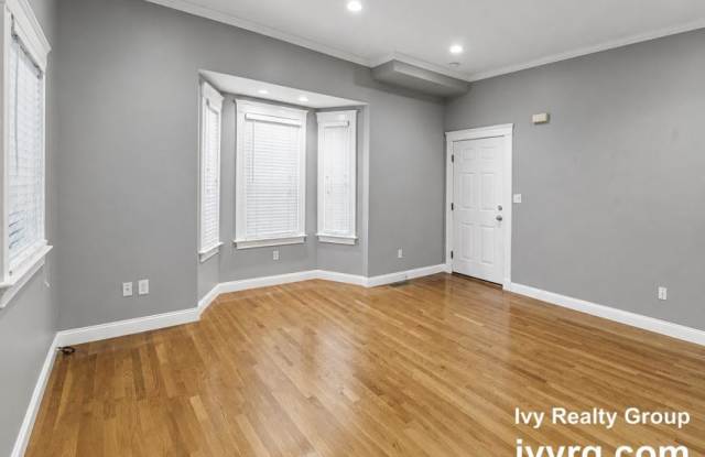 86 Mount Vernon Gallery 2