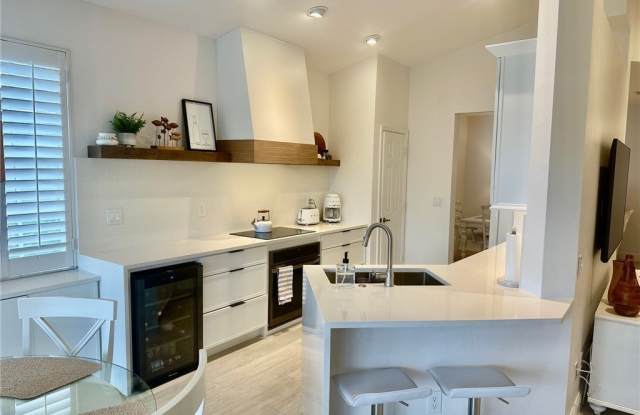 4510 Riverwatch Drive unit: 203 photos photos