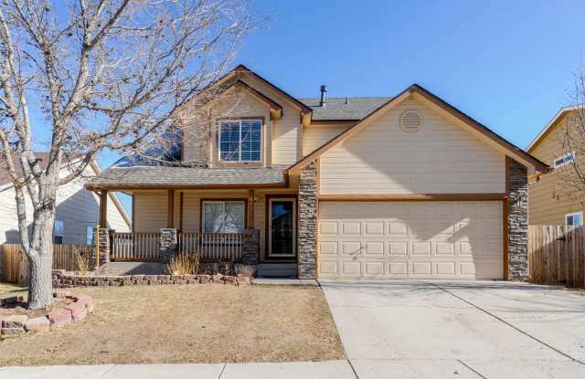 Beautiful 5 Bedroom Home for Rent on Fescue Drive photos photos Beautiful 5 Bedroom Home for Rent on Fescue Drive photos photos