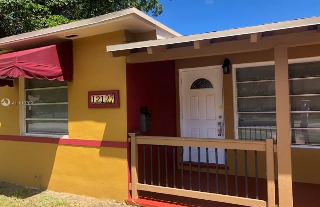 12127 NE 7th Ave - 12127 NE 7th Ave, North Miami, FL 33161