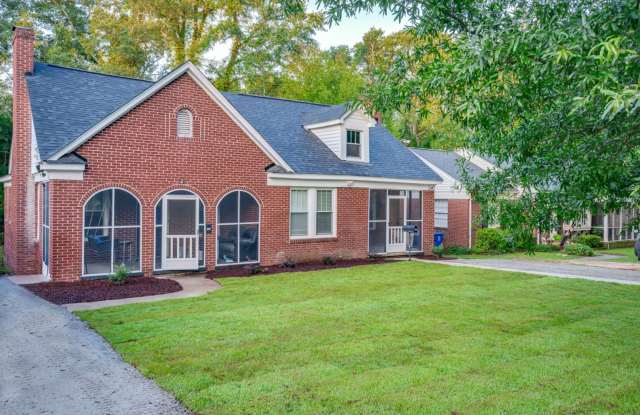Pre-Leasing for the 27-28 School Year! - Live in the Heart of Shandon – Stylishly Renovated Duplex with Charm & Convenience Gallery 3