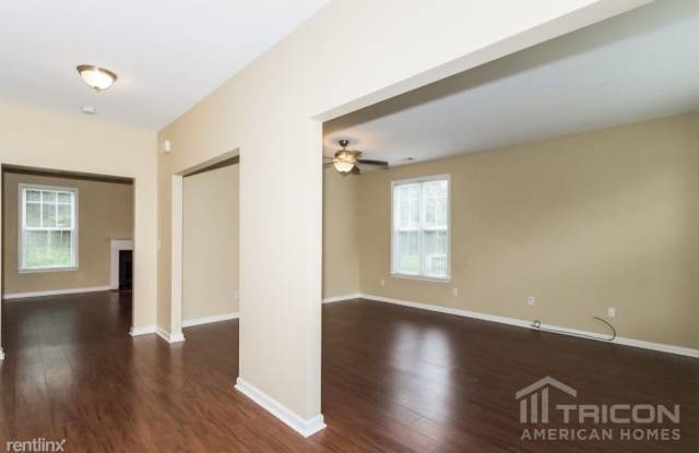 4314 Savannah Lane Gallery 2