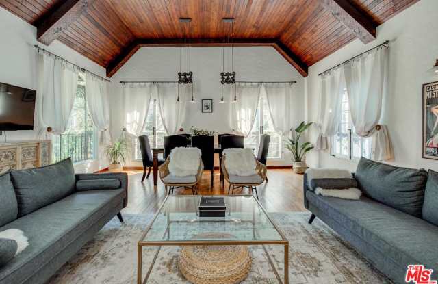 8305 KIRKWOOD Drive Gallery 2