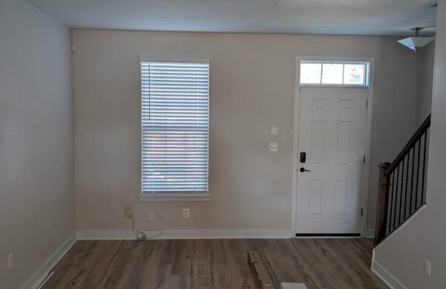 1229 TRENTON Place SE Gallery 3