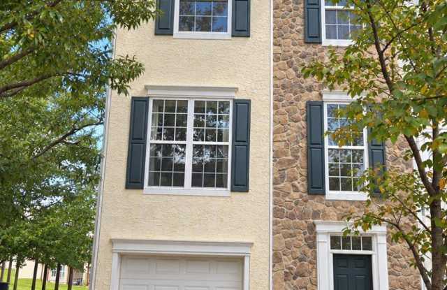 129 HUDSON Drive Gallery 1