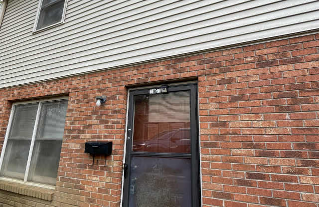1067 3rd Street Southeast - 1067 3rd Street Southeast, Hickory, NC 28602